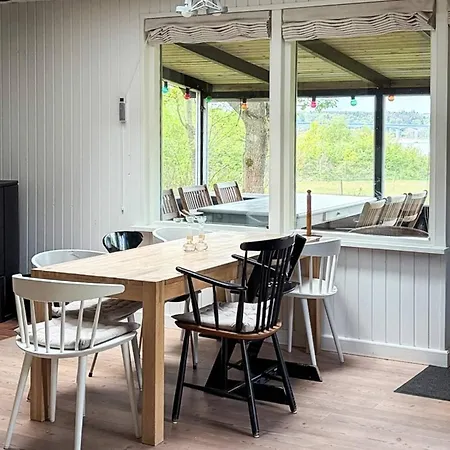 Holiday home 8 Person In Roslev-by Traum Roslev