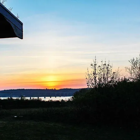 8 Person In Roslev-by Traum *